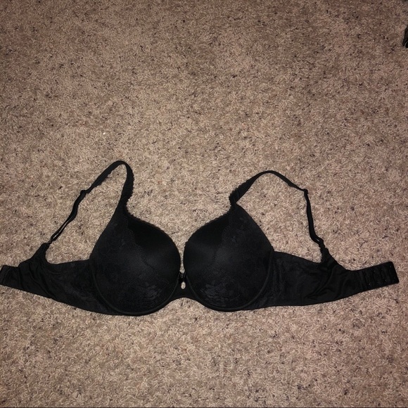 Victoria's Secret Other - Blake lace detailed Victoria’s Secret bra!